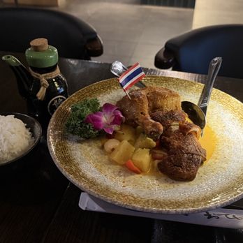 Kiin Thai Sushi - Duck Paradise Curry. Order this NOW!!! - Thai Near Me - Cambridge, Massachusetts Kiin Thai Sushi - Duck Paradise Curry. Order this NOW!!! - Thai Near Me - Cambridge, Massachusetts