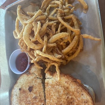 Kearney's Feed Yard - Brisket Grilled Cheese Sandwich - Bars Near Me - Sunnyvale, Texas