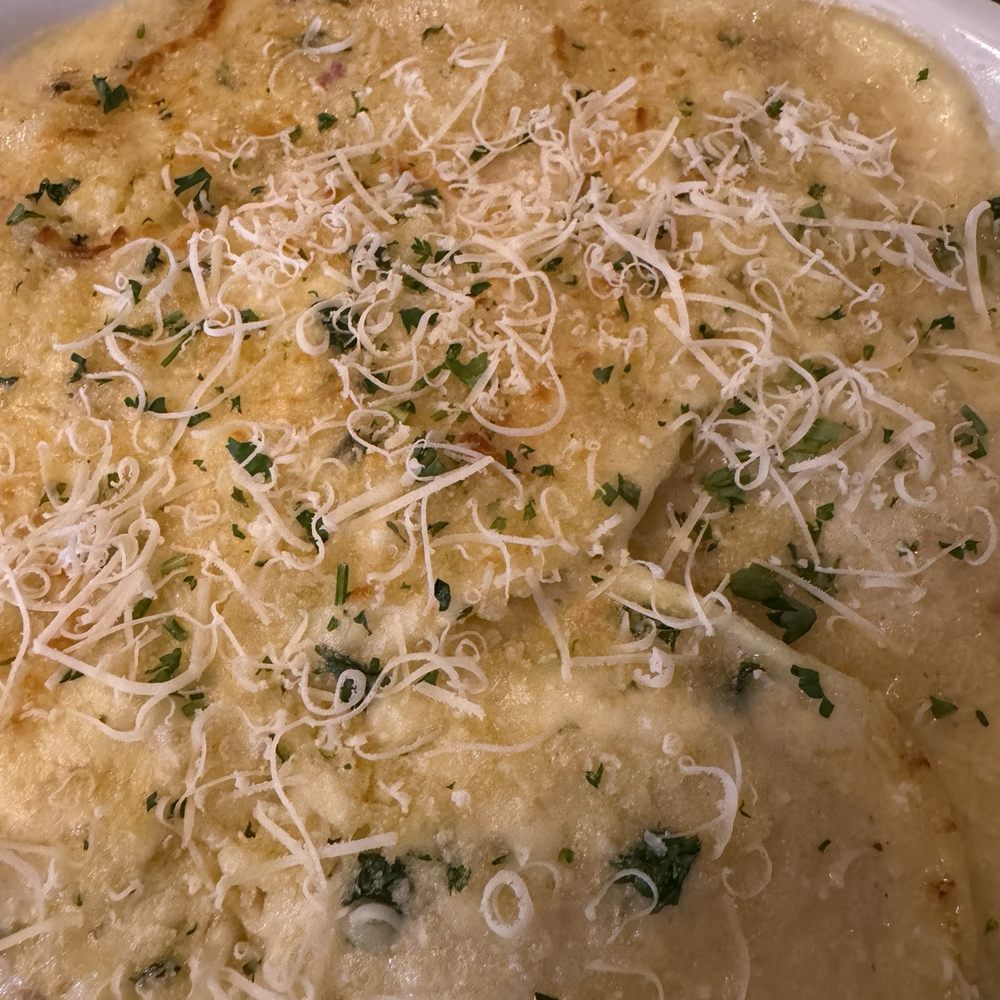 Olive Garden Italian Restaurant - Ravioli Carbonara - Italian Near Me - Duluth, Minnesota Olive Garden Italian Restaurant - Ravioli Carbonara - Italian Near Me - Duluth, Minnesota