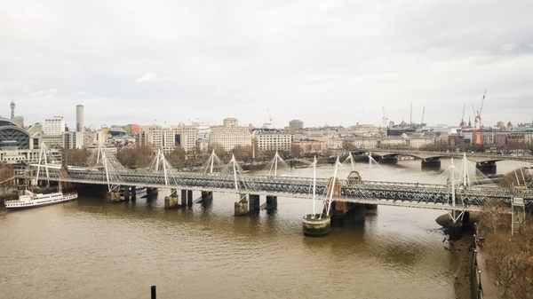 Waterloo Bridge by null