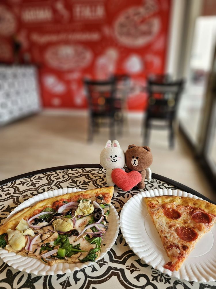 Food from Aroma Italia