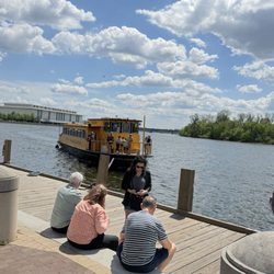 Kennedy Center Shuttle
