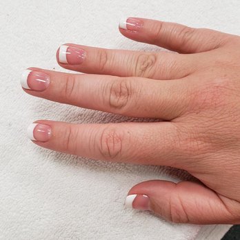 Tip Line Nails - French gel manicure - Nail Salons Near Me - Fountain Valley, California