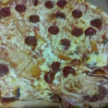 Joe's Pizzeria - Pizza Near Me - Brooklyn, New York Joe's Pizzeria - Pizza Near Me - Brooklyn, New York