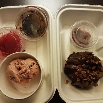 Maxie's - coca cola cake to go - Southern Near Me - Milwaukee, Wisconsin Maxie's - coca cola cake to go - Southern Near Me - Milwaukee, Wisconsin