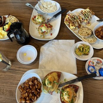 Another Broken Egg Cafe - Crab Cake Benedict Soft Shell Crab Scrambler Hash Brown Benedict - Cafes Near Me - Virginia Beach, Virginia