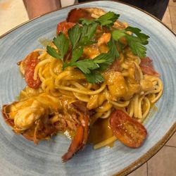 Sapore Ristorante & Pizza Bar - Lobster linguine