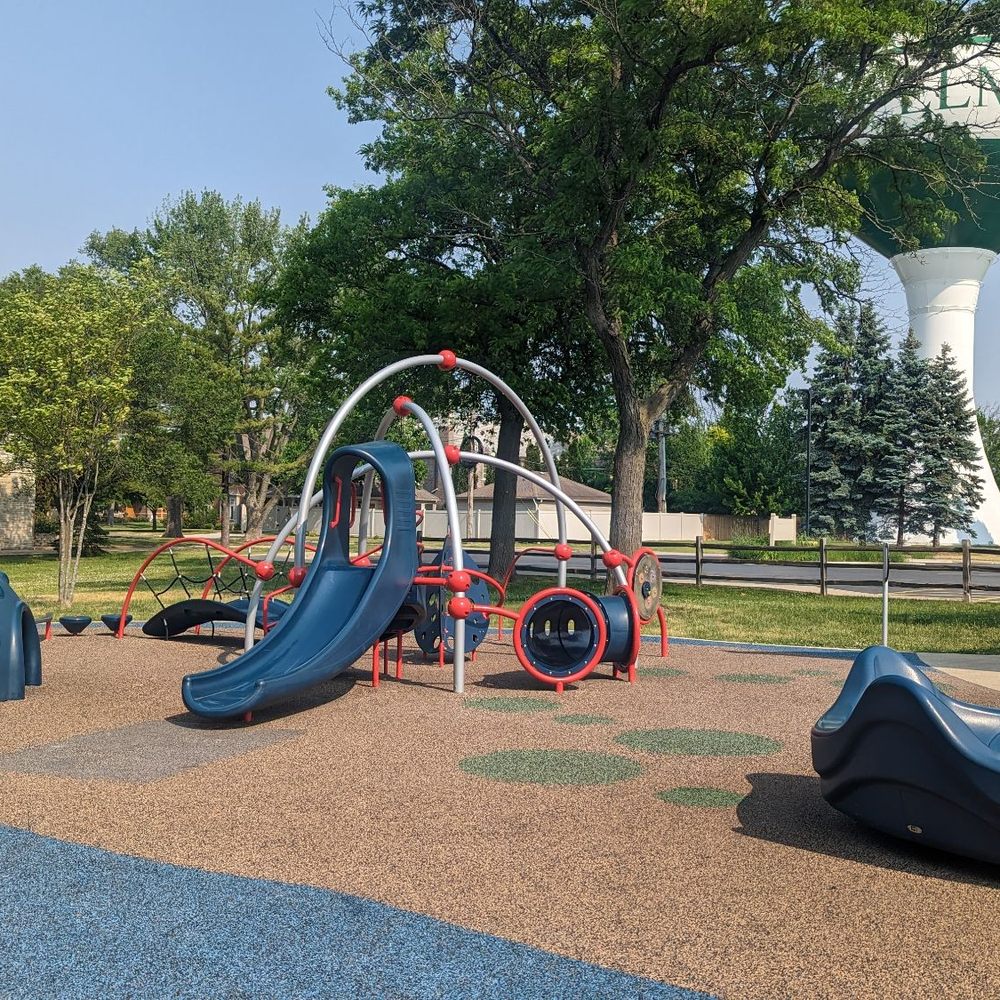 Butterfield Park - Parks Near Me - Elmhurst, Illinois Butterfield Park - Parks Near Me - Elmhurst, Illinois