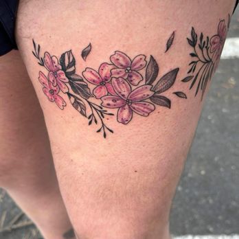 Platinum Rose Tattoos - My flower thigh tattoo - Tattoo Near Me - Spokane Valley, Washington Platinum Rose Tattoos - My flower thigh tattoo - Tattoo Near Me - Spokane Valley, Washington