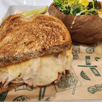 McAlister's Deli - Delis Near Me - Fayetteville, Arkansas
