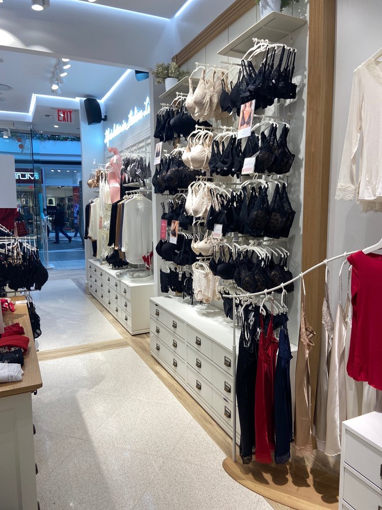 INTIMISSIMI Updated August 2024 14 Reviews 3525 W Carson St