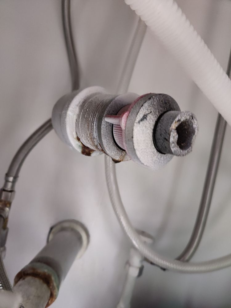 OASIS APARTMENTS Updated September 2024 68th & Nieman, Shawnee, Kansas Apartments Phone