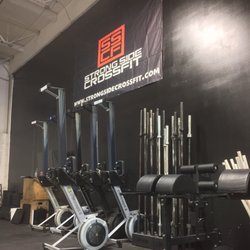 Strong Side CrossFit - Many rowers, barbells, an GHD machines here!!