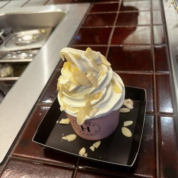 Humble Crumble - Desserts Near Me - London, XGL