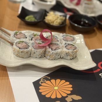 Cavi Sushi - Yellowtail cut roll - Sushi Bars Near Me - Glendale, California
