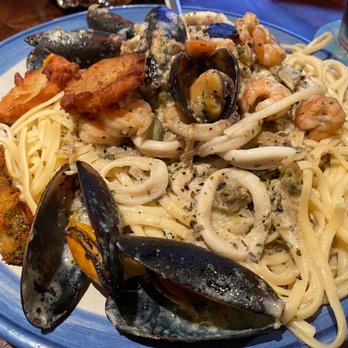Paisano's Italian Restaurant & Lounge - Linguine Pescatore - Italian Near Me - Lexington, Kentucky Paisano's Italian Restaurant & Lounge - Linguine Pescatore - Italian Near Me - Lexington, Kentucky