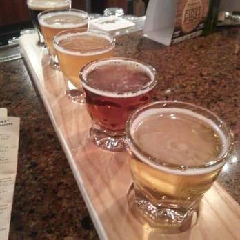 Glacier BrewHouse - I enjoyed every drop...with the exception of the hef (not bad, but I generally don't like hefs anywhere) - American Near Me - Anchorage, Alaska