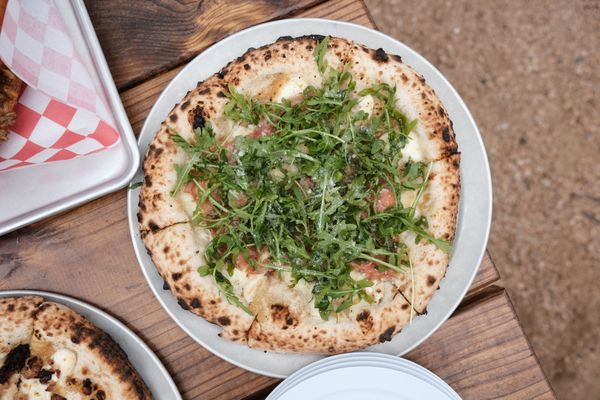 Grata’s Pizzeria by null