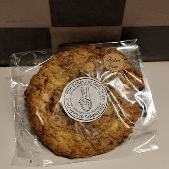 Deux Luxe - Brown Butter Oat Cookie - Burgers Near Me - New York, New York
