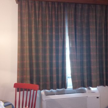 Great Wolf Lodge - The gorgeous dated decor. Not sure when they last washes the curtains. - Resorts Near Me - LaGrange, Georgia Great Wolf Lodge - The gorgeous dated decor. Not sure when they last washes the curtains. - Resorts Near Me - LaGrange, Georgia