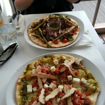 Violet Angel - Jungle fever : chicken, pesto, tomatoes, feta - Pizza Near Me - Sainte-Anne-de-Bellevue, Quebec