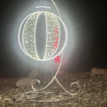 Bronner’s CHRISTmas Wonderland - Home Decor Near Me - Frankenmuth, Michigan
