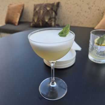 Clayton Club - Gin green tea cocktail-recommend! - Lounges Near Me - Sacramento, California