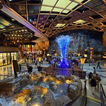 Mohegan Sun - Hotels Near Me - Uncasville, Connecticut Mohegan Sun - Hotels Near Me - Uncasville, Connecticut
