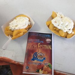 Lewiston Peach Festival - Peach shortcake