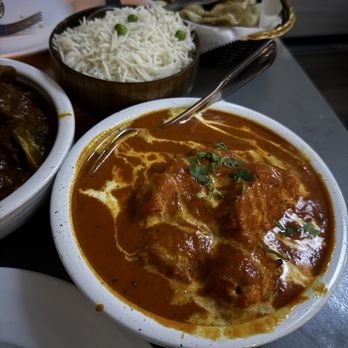 Red Onion - Pandara Road Wala Butter Chicken (House Specialty) - Vegetarian Near Me - New York, New York Red Onion - Pandara Road Wala Butter Chicken (House Specialty) - Vegetarian Near Me - New York, New York