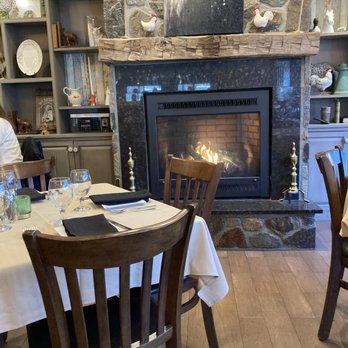 Barn Door Restaurant - Bars Near Me - Ridgefield, Connecticut