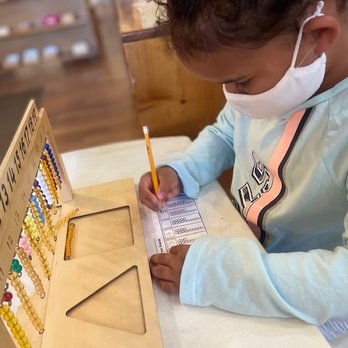 Lectura Montessori School - Montessori Schools Near Me - Berwyn, Illinois Lectura Montessori School - Montessori Schools Near Me - Berwyn, Illinois