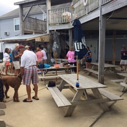 Pines Point Marina - The seating area