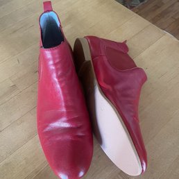 It wasn't cheap but look at that craftsmanship. Well worth the money. Also: took shoes in at 3pm, they were done the next morning. It wasn't cheap but look at that craftsmanship. Well worth the money. Also: took shoes in at 3pm, they were done the next morning.