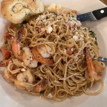 BJ's Restaurant & Brewhouse - Shrimp scampi pasta - Pizza Near Me - Cedar Park, Texas BJ's Restaurant & Brewhouse - Shrimp scampi pasta - Pizza Near Me - Cedar Park, Texas