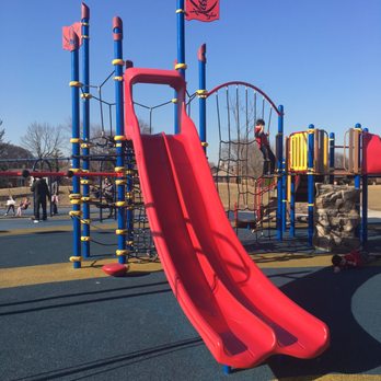 Prospect Park - Double slides for double fun - Water Parks Near Me - Park Ridge, Illinois