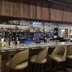 Pairings Bistro - Bar view
