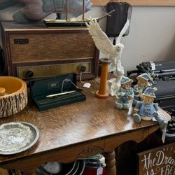 Great Lakes Antiques Boutique 2