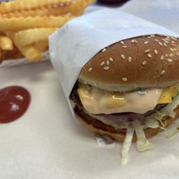 1/4 lb Cheeseburger combo 1/4 lb Cheeseburger combo