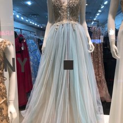 Runway NY - Beautiful event dresses