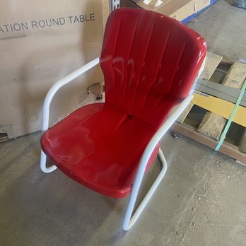 Rick's Powder Coating - Restored chair white and red baron red. - Powder Coating Near Me - Memphis, Tennessee Rick's Powder Coating - Restored chair white and red baron red. - Powder Coating Near Me - Memphis, Tennessee