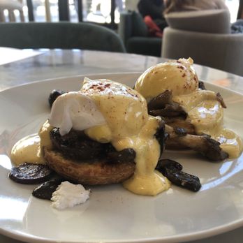 Cafe Mimosa - Mushroom Benedict - Wine Bars Near Me - Missoula, Montana Cafe Mimosa - Mushroom Benedict - Wine Bars Near Me - Missoula, Montana