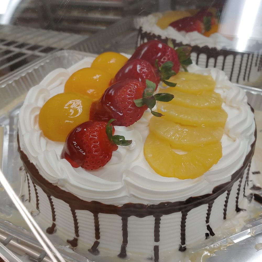 Anaya's Market - Cake - Grocery Near Me - West Jordan, Utah