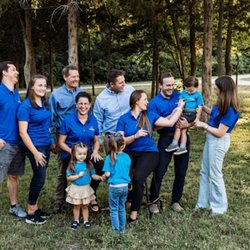 Assisting Hands Home Care - Lee’s Summit