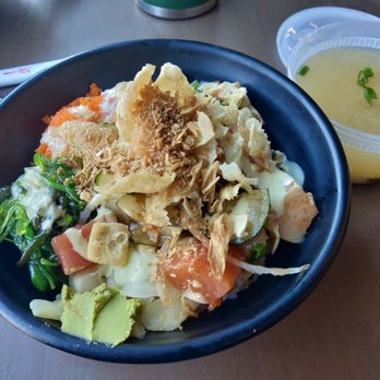 Poke Koma - Regular bowl ($13) (3 scoops) (tuna, hamachi n salmon were fresh) (not bad) - Poke Near Me - Alameda, California Poke Koma - Regular bowl ($13) (3 scoops) (tuna, hamachi n salmon were fresh) (not bad) - Poke Near Me - Alameda, California