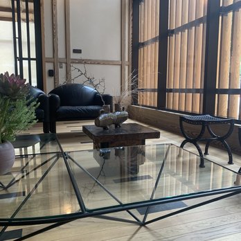 Austin Proper Hotel - Front waiting area - Hotels Near Me - Austin, Texas