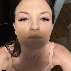 Ellie Brows N Lash Lounge - This is 5 weeks later with no makeup on