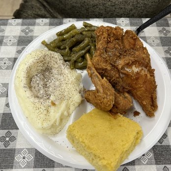 Cold Springs Cafe - Fried Chicken Plate!! - Cafes Near Me - Abbeville, South Carolina