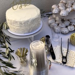 Ms Ruby's Bakery - Red velvet cake