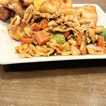 Dot Wo - Kung pao and sweet and sour chicken - Chinese Near Me - Oklahoma City, Oklahoma